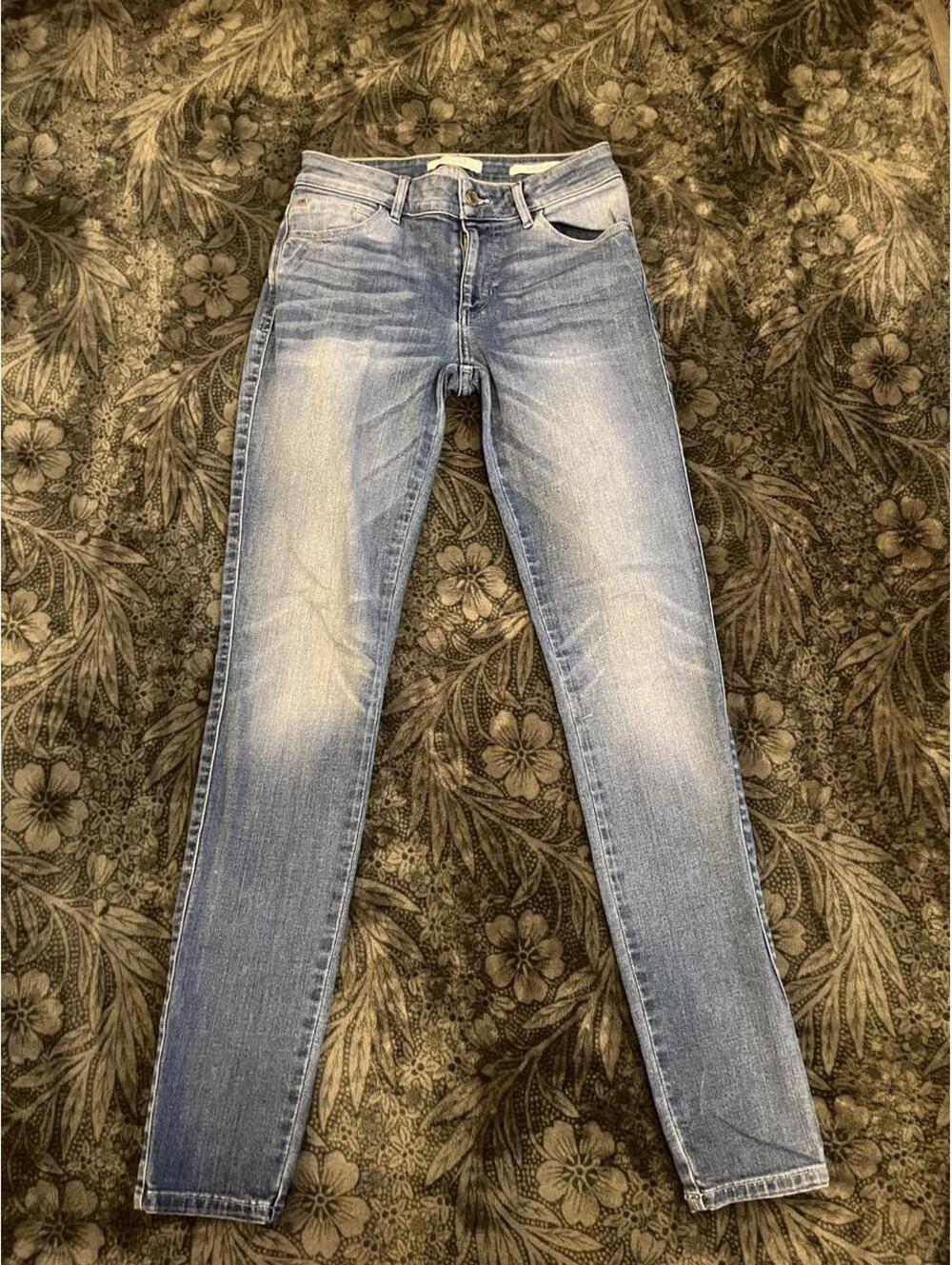Guess Women's Blue Jeans